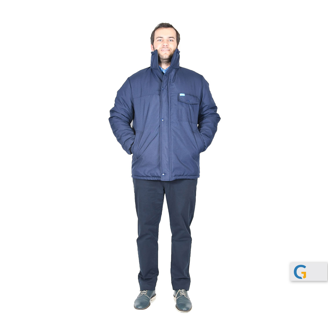CAMPERA DE TRACKER ANORAK AZUL FRENTE CIERRE CERRADO SIN LOGO-