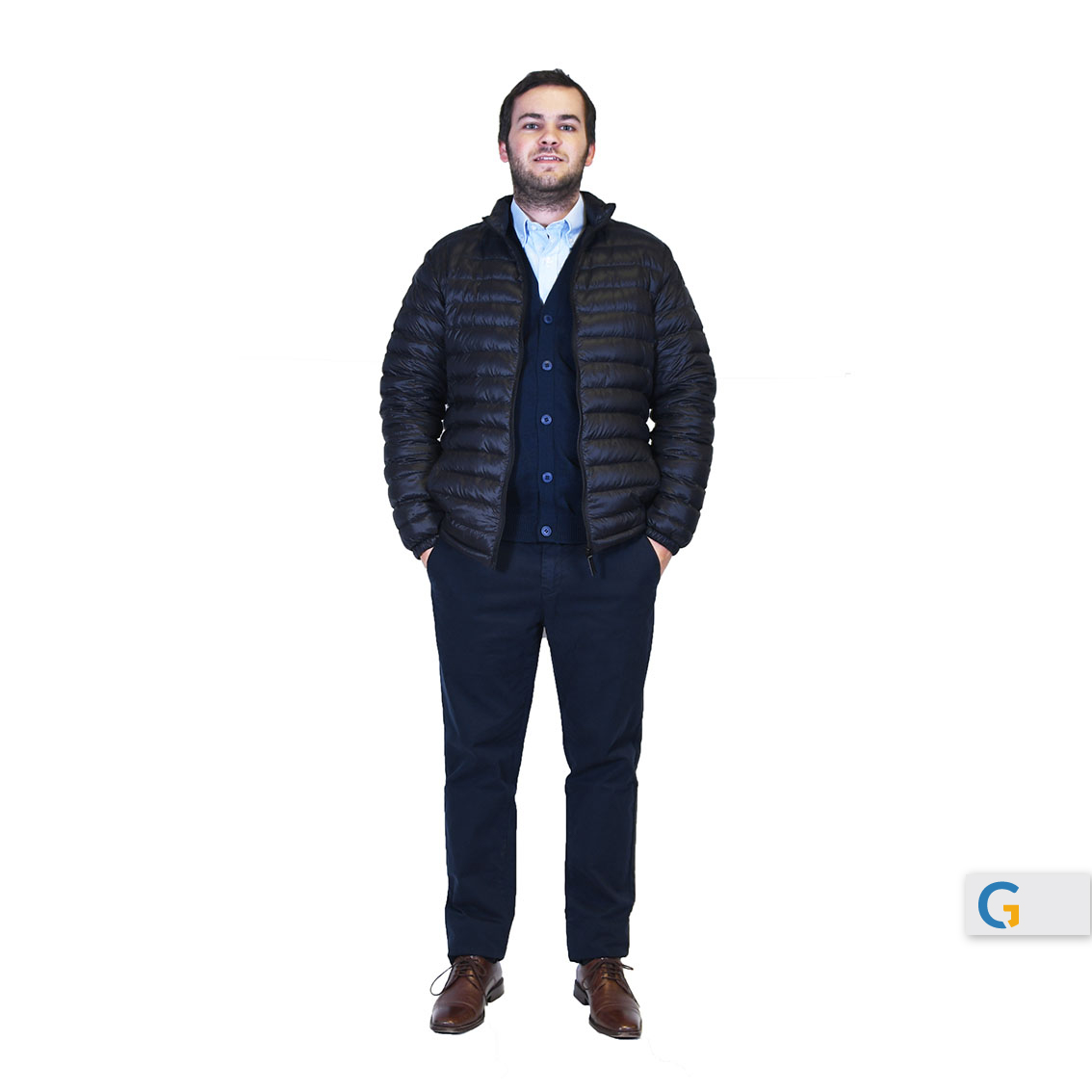 CAMPERA NEGRA ADM. FRENTE-